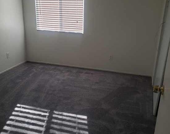 4th image of 28756 Avalon Ave