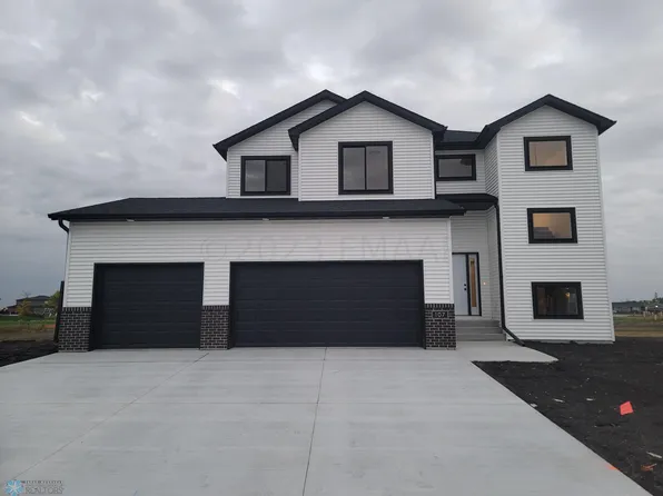 107 Sunrise Dr, Mapleton, ND 58059