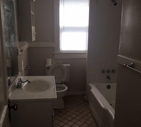 5th image of 1905 Maplewood Pl
