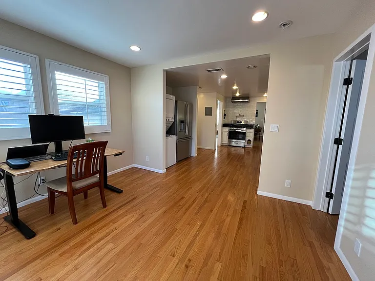 4415 Swift Ave — Photo 13