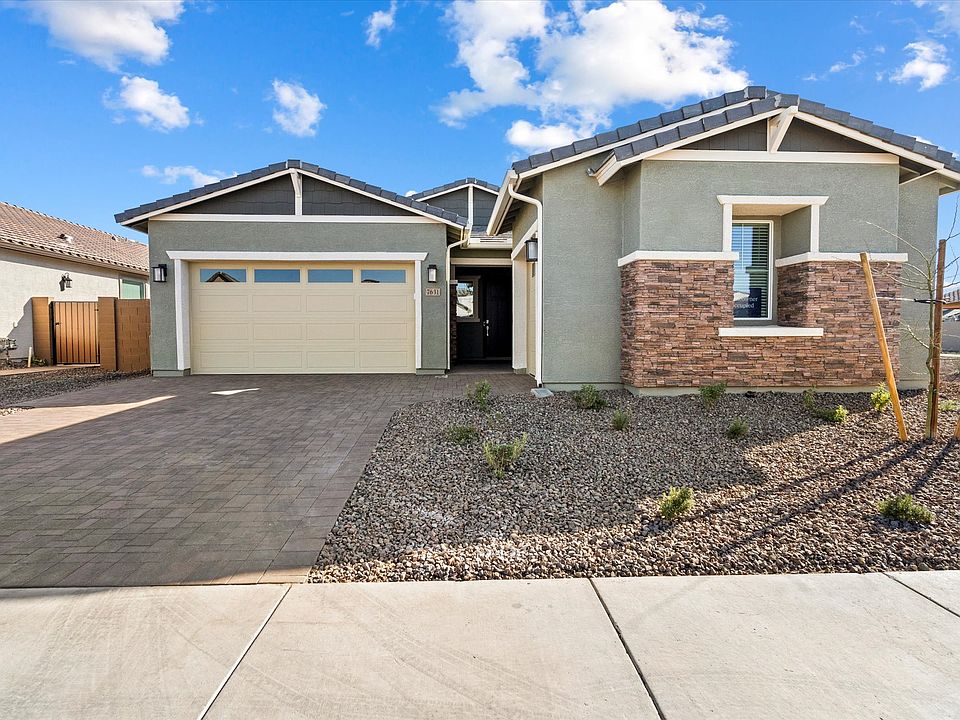 1st image of 7631 W Honeysuckle Dr