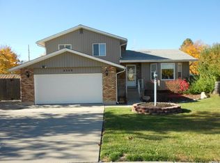 9360 S Alvey Ln, Sandy, UT 84093