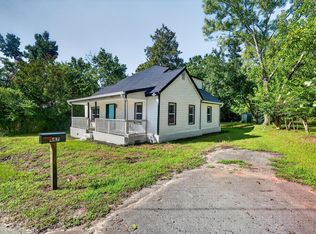 447 Glover St, Edgefield, SC 29824