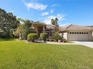 4902 NW 105th Dr, Coral Springs, FL 33076