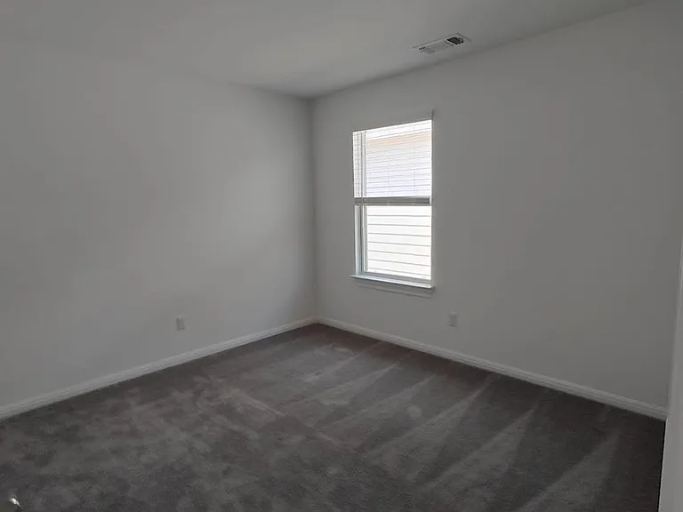 216 Turnbuckle Bnd — Photo 9