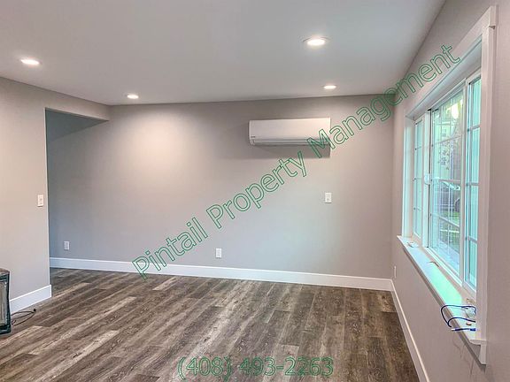 2nd image of 756 N 11th St