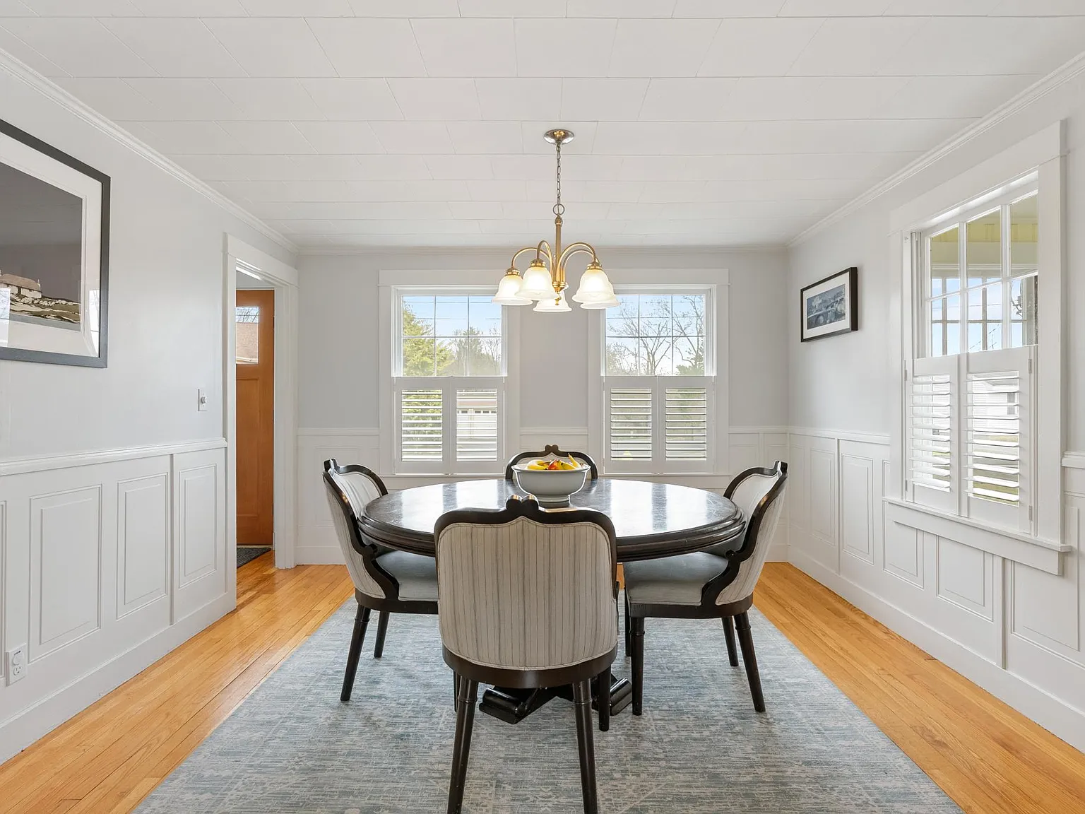 4 bed, 1.5 bath, 1452 sqft, $3,700 — Photo 3