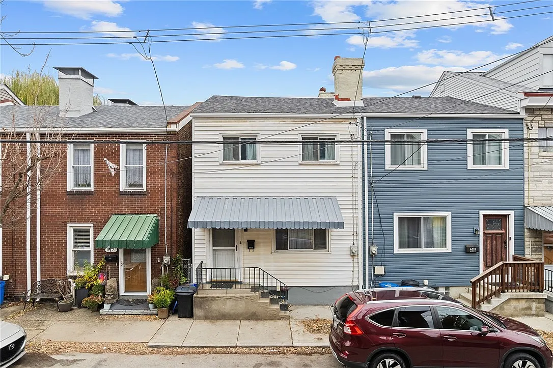 4833 Hatfield St photo 1