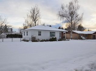 18504 E Maxwell Ave, Greenacres, WA 99016