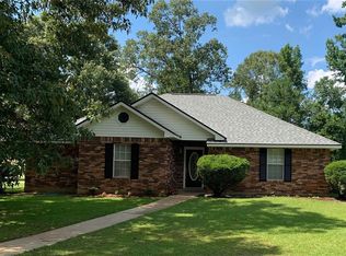 687 Goodacre St, Pineville, LA 71360