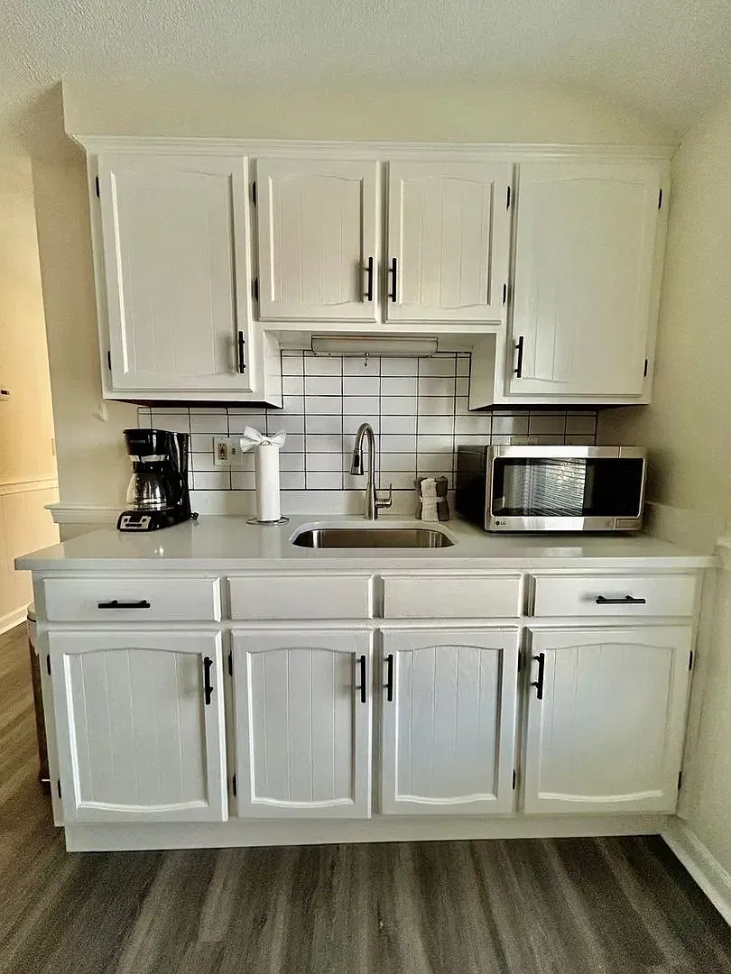 2 bed, 650 sqft, $3,100 — Photo 4