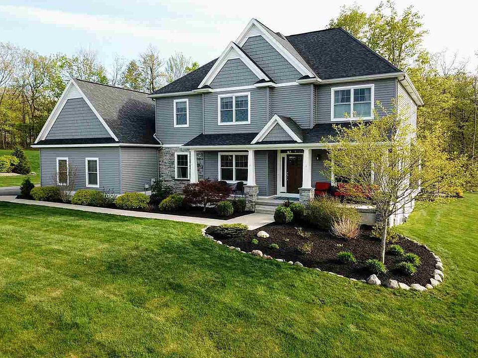 1st image of 16 Meadowbrook Ct