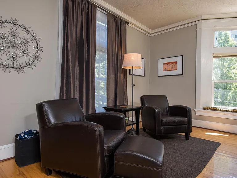 2161 SW Yamhill St #3 — Photo 4