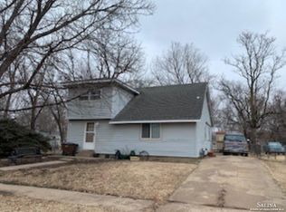 1320 N 4th St, Salina, KS 67401