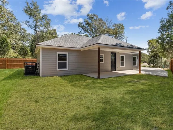 15011 Goliad Dr, Malakoff, TX 75148
