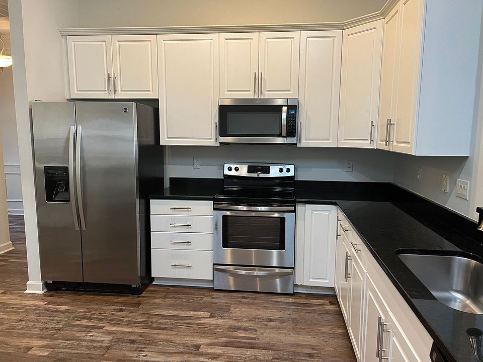 1st image of 23 Sorrelwood Ln