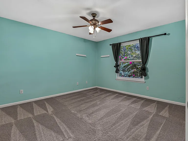 6326 Glasgow Dr — Photo 40