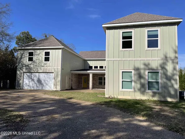 13704 Windlo Cir, Ocean Springs, MS 39564