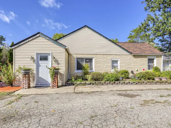 20925 Randall St, Farmington Hills, MI 48336