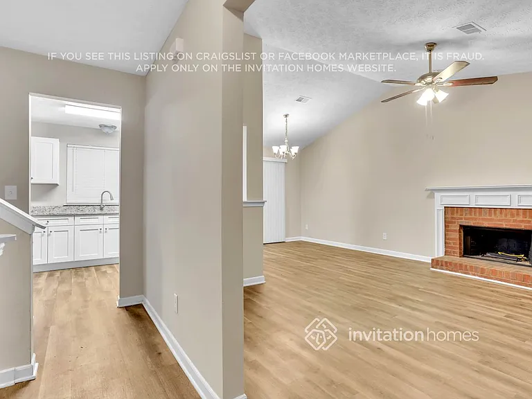 3728 Adamsville Dr SW — Photo 7