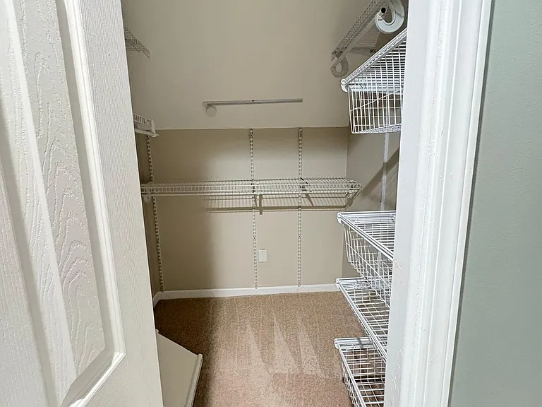 2625 Walnut St — Photo 13