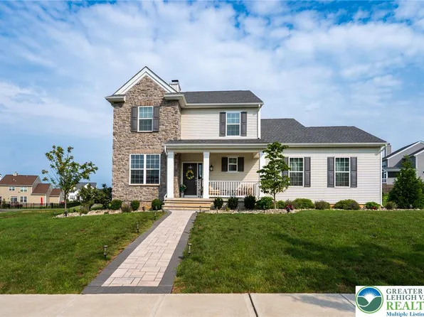 2877 Binney Ct, Easton, PA 18040