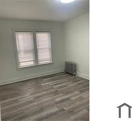 2842 Randall Ave #2 — Photo 3