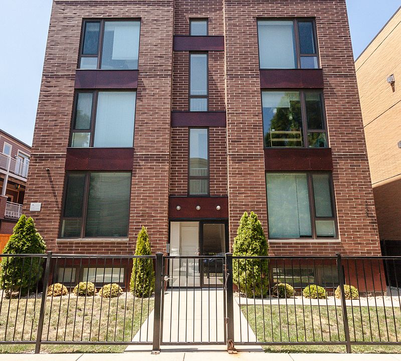 1st image of 3514 N Sacramento Ave APT 1N