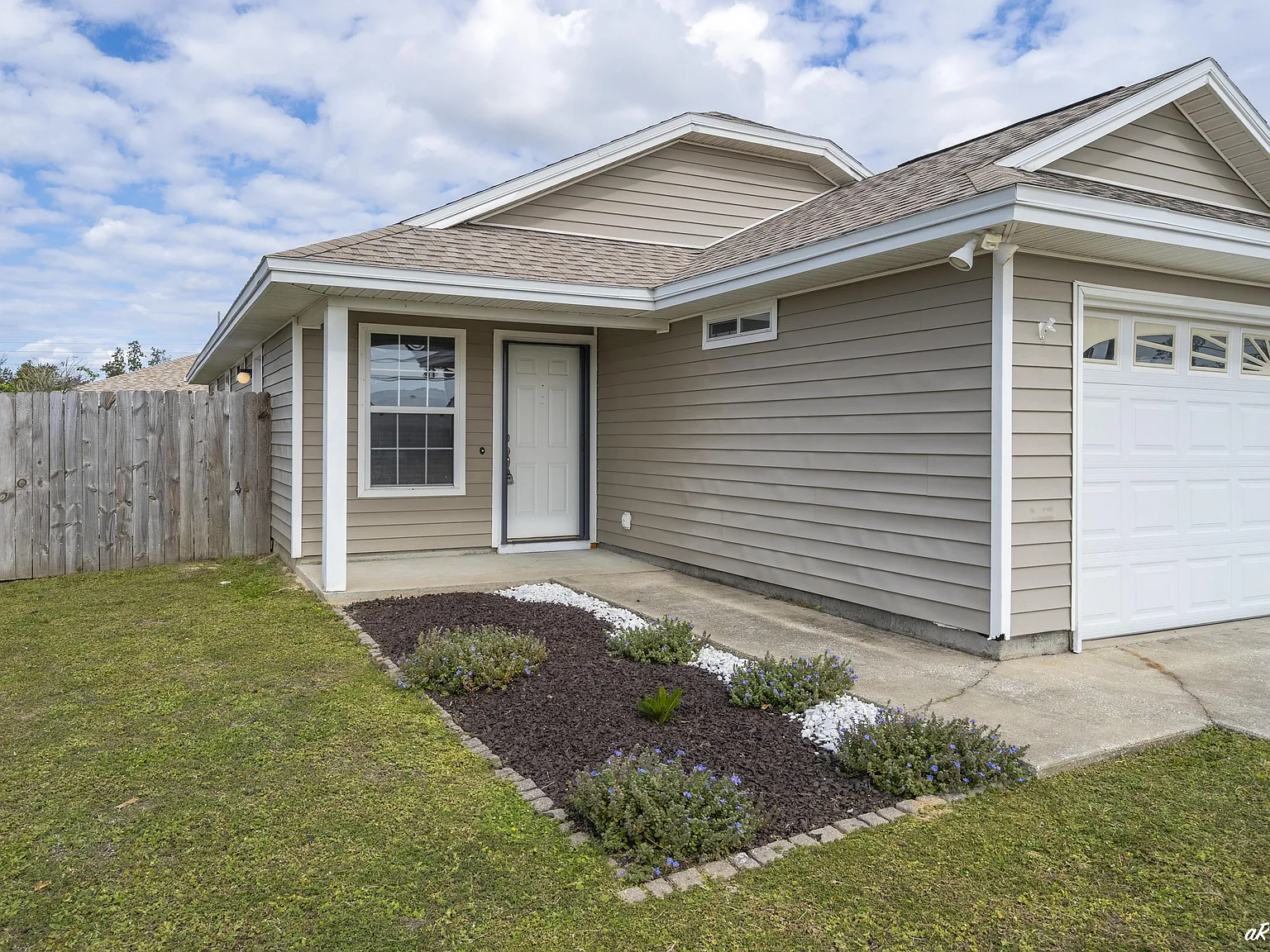 3127 Douglas Road - 1 — Photo 1