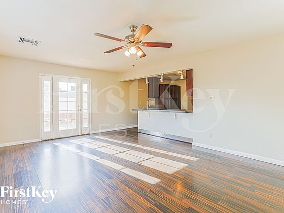4th image of 2518 E Don Carlos Ave