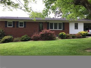 814 Thomas St, Asheboro, NC 27203