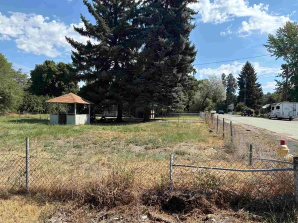 825 S Chronicle Rd, Spokane, WA 99212
