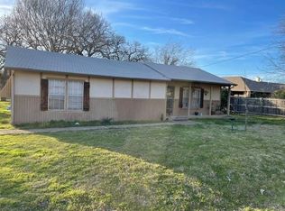 3918 Brannon Rd, Arlington, TX 76016