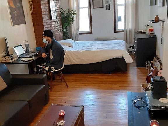 2nd image of 144 Suydam St #2