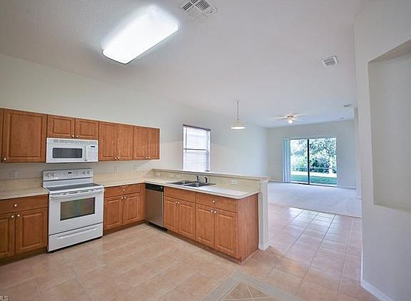5th image of 2740 Blue Cypress Lake Ct