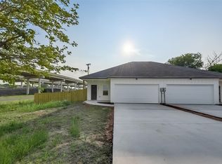 1501 N Cates St, Decatur, TX 76234