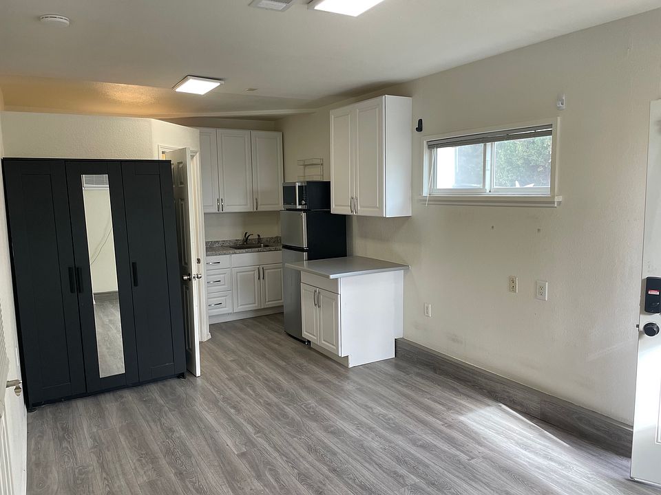 1st image of 1250 E Potter Ave #1/2