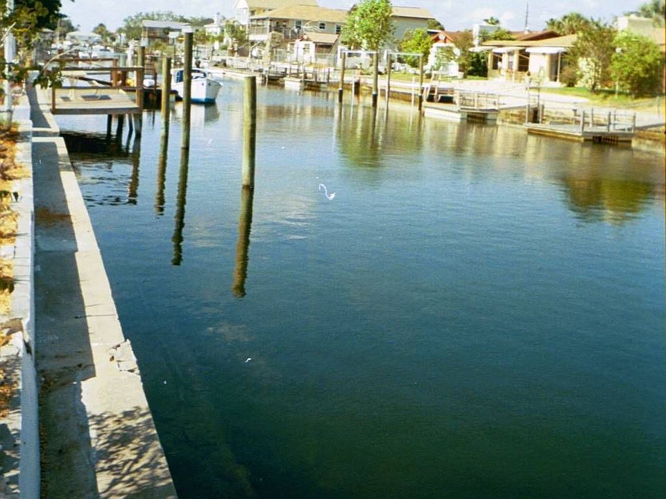 1st image of 13306 Starfish Dr