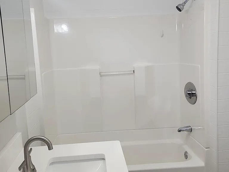 154 Belmont St — Photo 5
