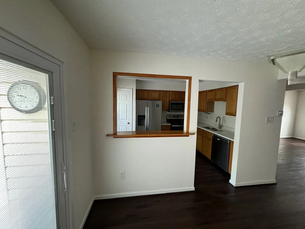 8724 Cresthill Ct — Photo 3