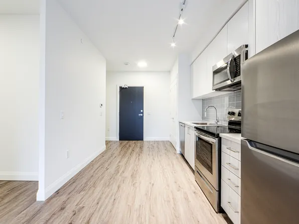 Bloom on The Kingsway