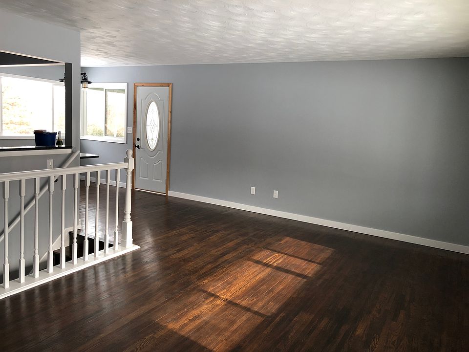 1st image of 537 McNamara Ave