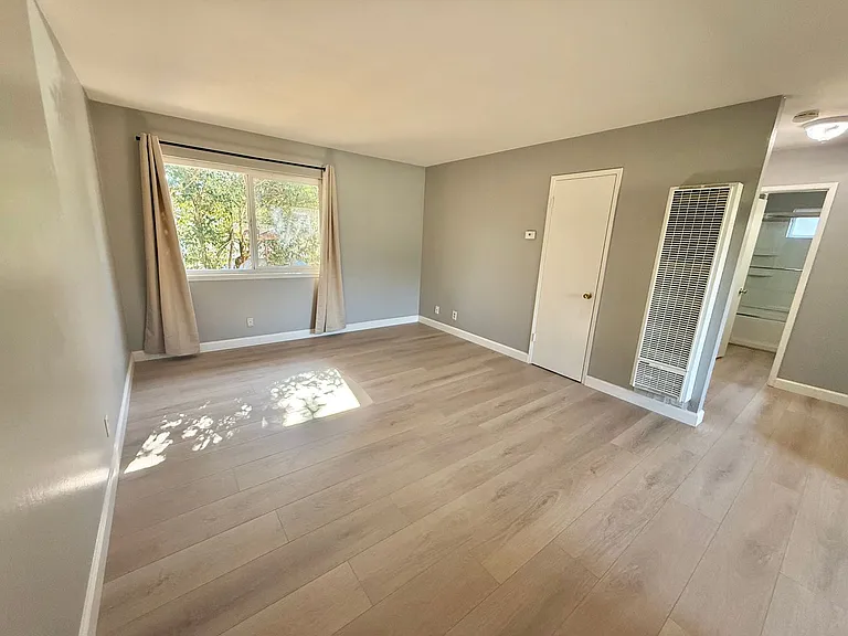 8001 Church St — Photo 3