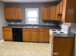 4412 S Farm Road 107, Brookline, MO 65619