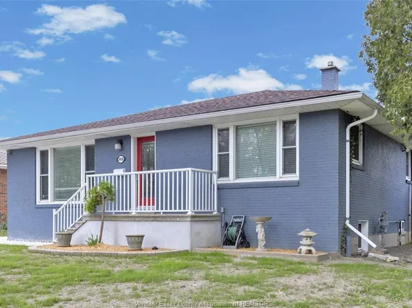 2456 Randolph Ave, Windsor, ON N9E 3C7