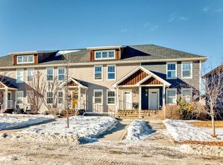 12 Reid Ct, Sylvan Lake, AB T4S0L9