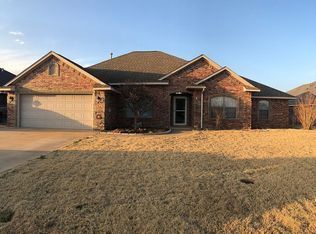 1113 Stephanie Ln, Altus, OK 73521