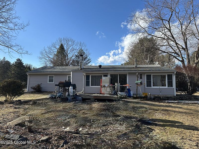 5th image of 32 Robin Road