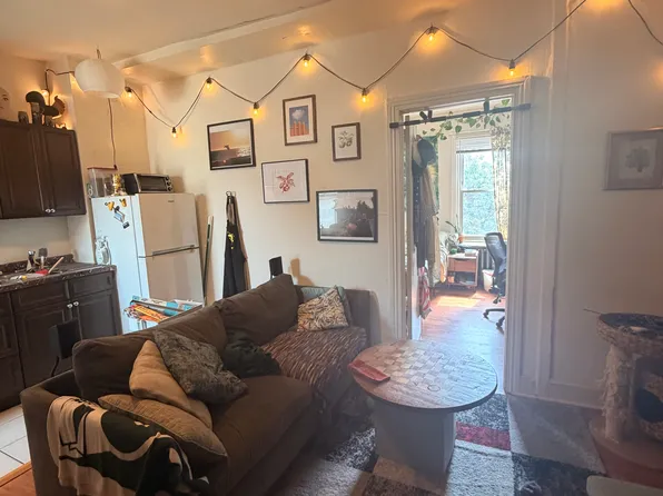 522 N 19th St APT 3F, Philadelphia, PA 19130