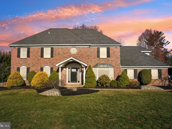 1832 Saxon Ln, Ambler, PA 19002